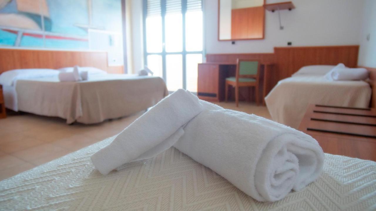 Hotel Royal Giulianova Εξωτερικό φωτογραφία