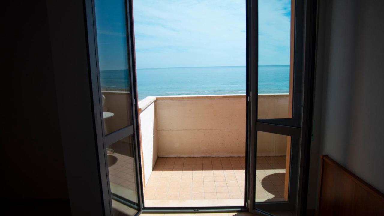 Hotel Royal Giulianova Εξωτερικό φωτογραφία