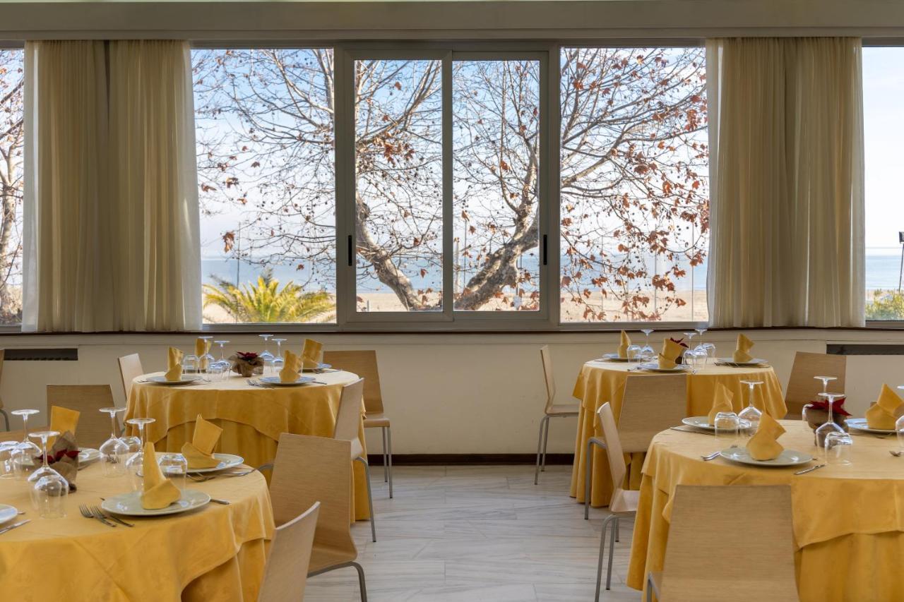 Hotel Royal Giulianova Εξωτερικό φωτογραφία