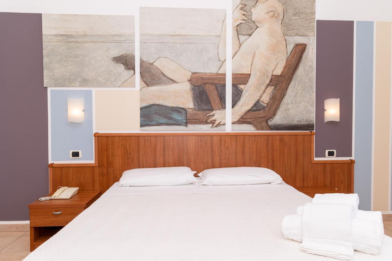 Hotel Royal Giulianova Εξωτερικό φωτογραφία