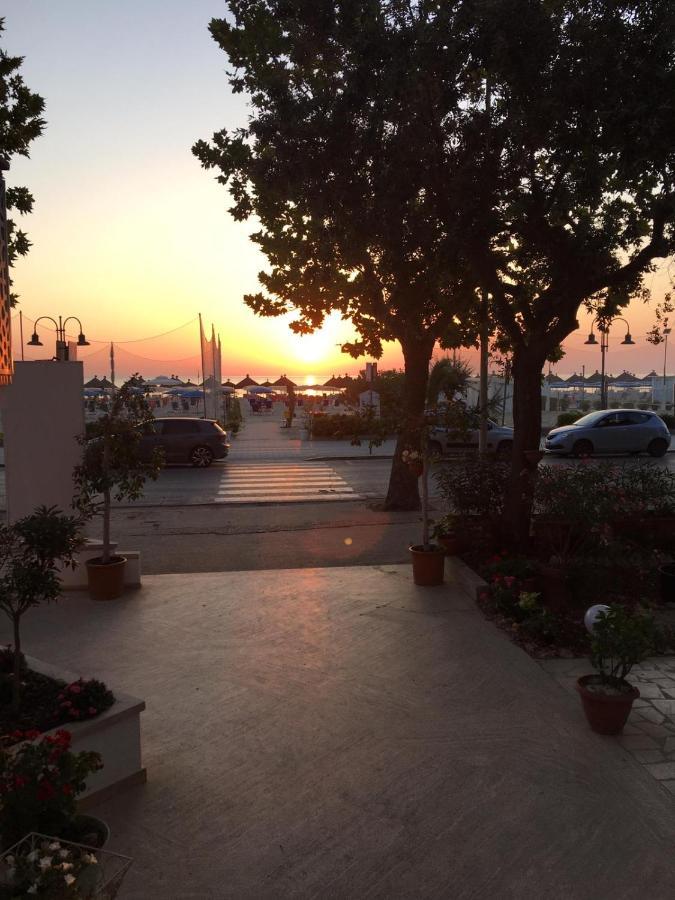 Hotel Royal Giulianova Εξωτερικό φωτογραφία