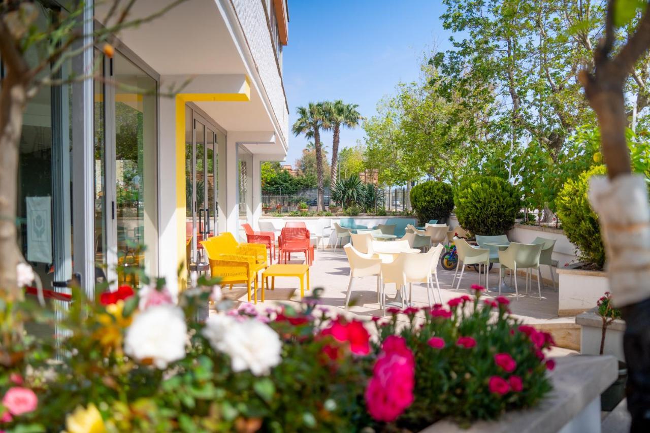 Hotel Royal Giulianova Εξωτερικό φωτογραφία